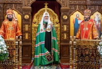 «Россия, будучи современным, развитым государством, идет особым путем, где соединяются вера и знания, современная культура — с религиозностью» «Россия, будучи современным, развитым государством, идет особым путем, где соединяются вера и знания, современная культура — с религиозностью»